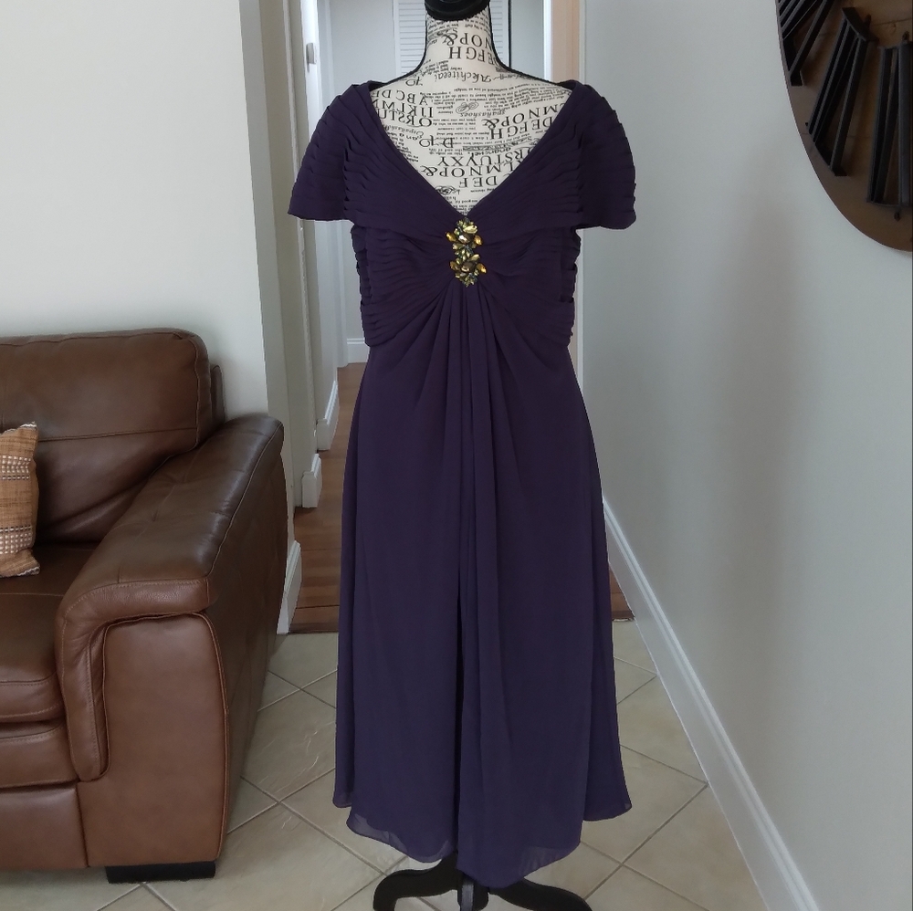 Tadashi Shoji Purple Evening Midi Dress‎